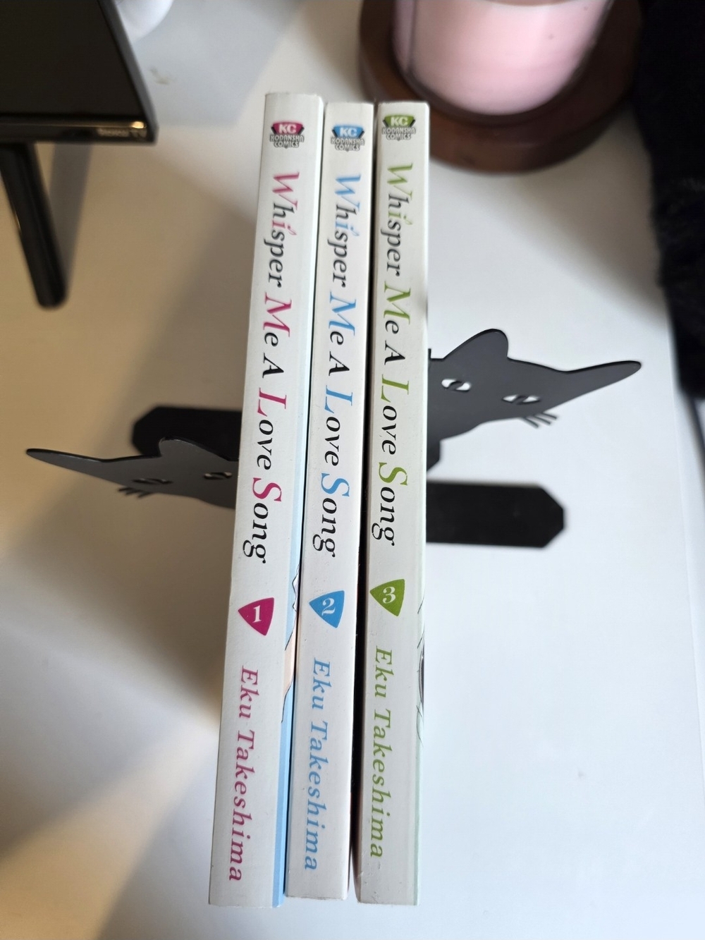 Manga Whisper Me A Love Song Set - White with Pink, Blue, Green Accents
